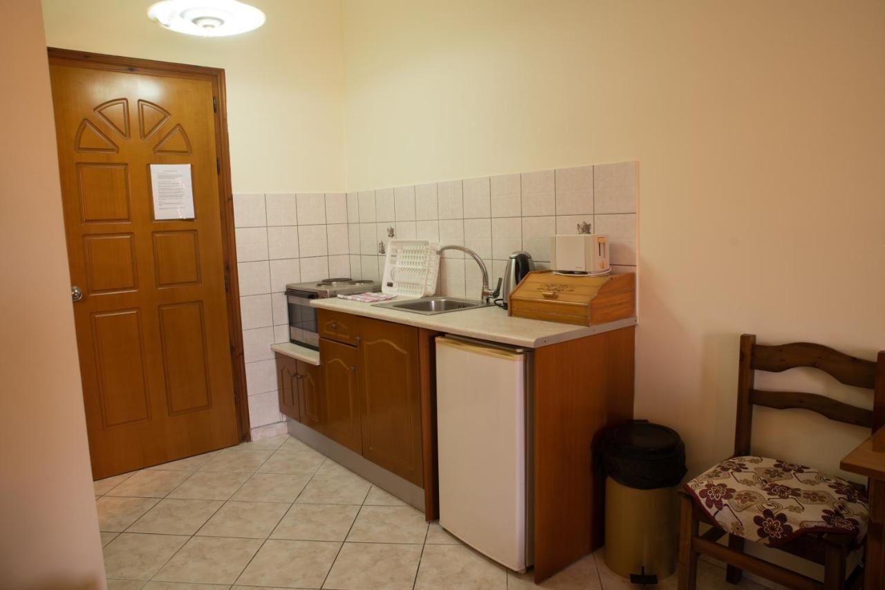 Kapetanios Apartments アギオス・ステファノス エクステリア 写真