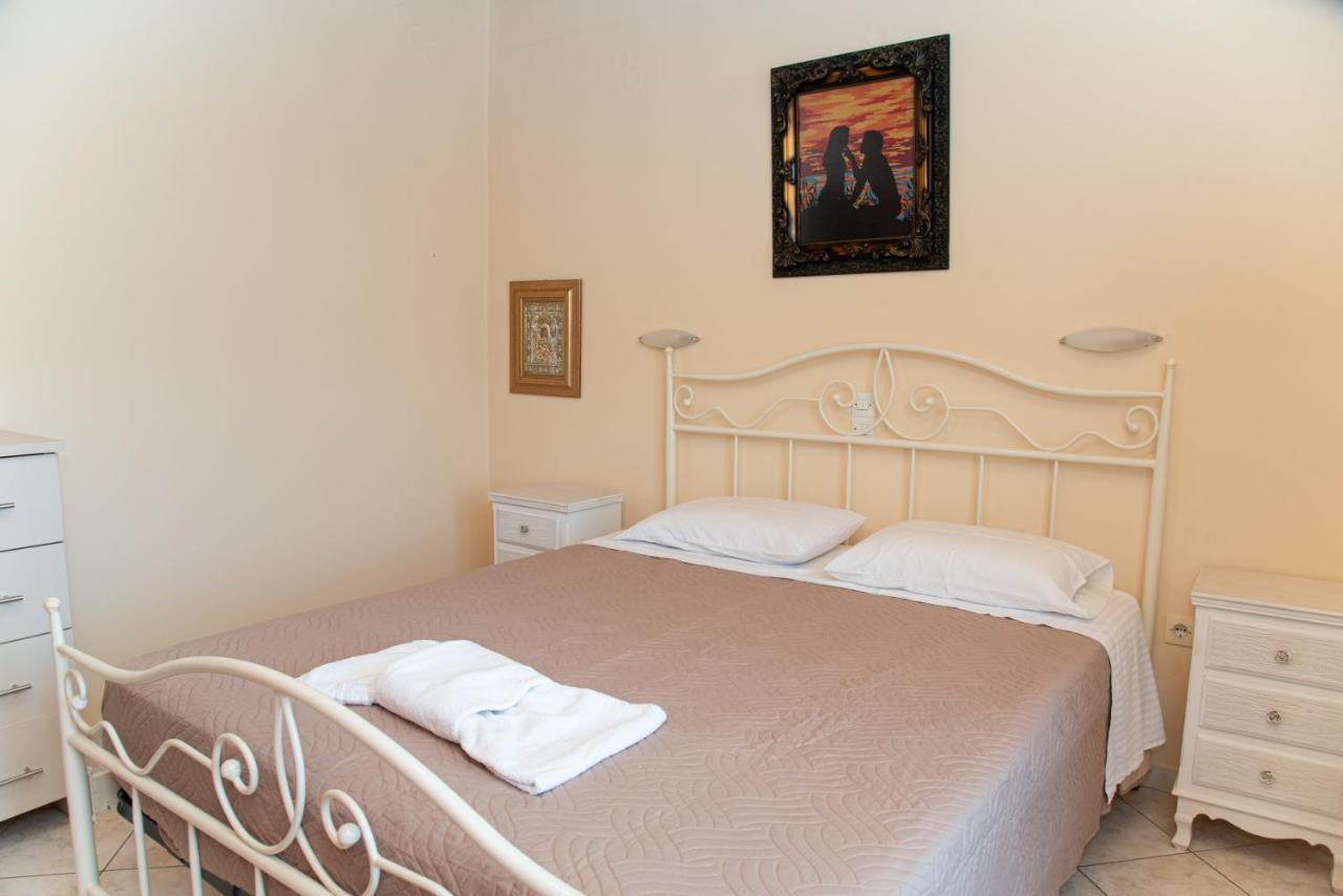 Kapetanios Apartments アギオス・ステファノス エクステリア 写真